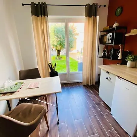 D'hotes Avec Piscine « le Clos N°6 » Apartment Cormicy